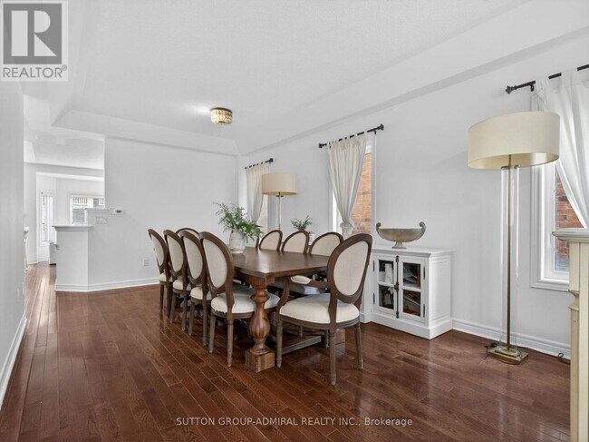 Photo - 21 Asner Ave