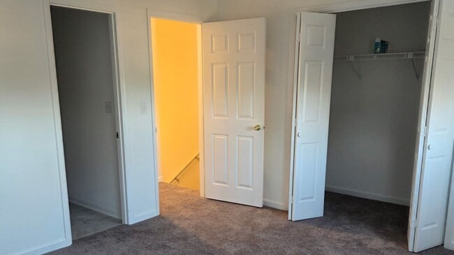 Photo - 905 Park Pl NE