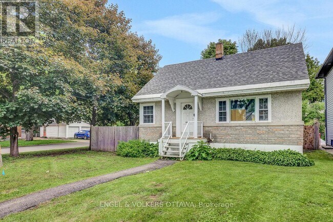 Photo - 229 Daniel Ave