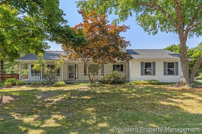 Building Photo - Spacious 4 Bedroom / 2.5 Bath Home with Byron Center Schools
