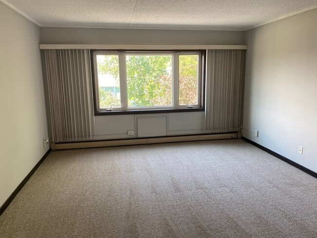 Lesterwood Apartments