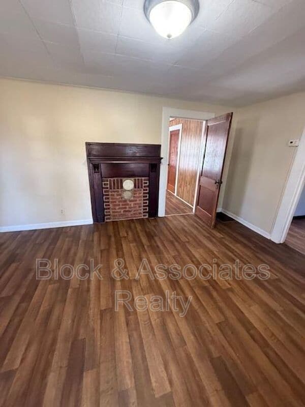 Photo - 1811 Newell St