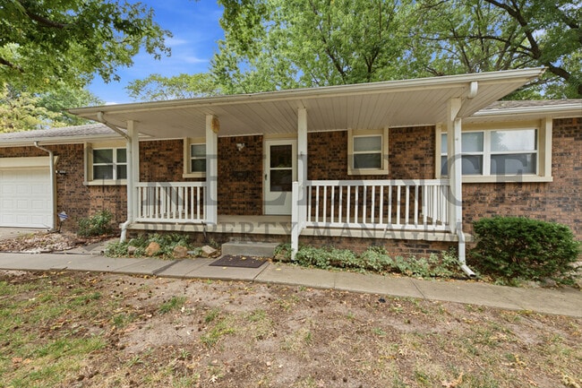 428 Peach Tree Ln
