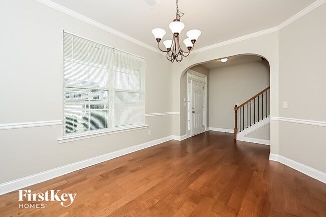 Photo - 921 Piedmont Dr