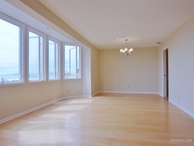 Photo - 758 Great Hwy Unit 2