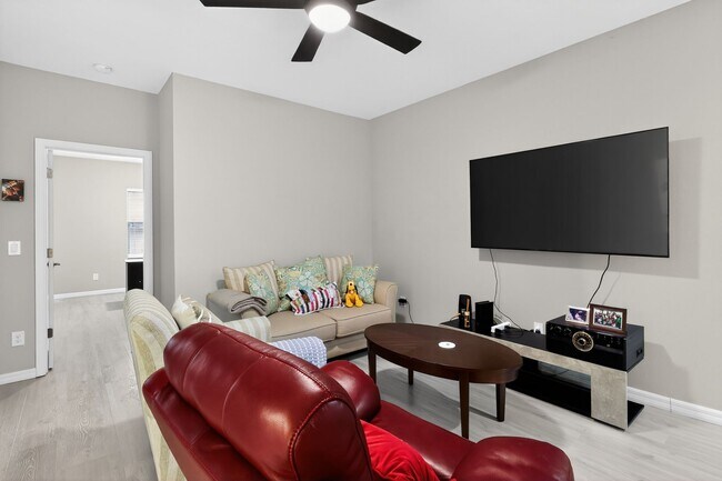 Photo - 17523 Promenade Dr