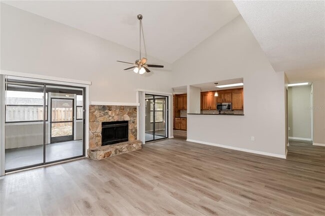 Photo - 8416 Cypress Lake Cir Casa