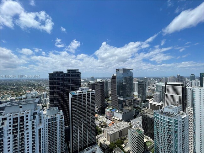 Photo - 801 S Miami Ave Unidad 3303