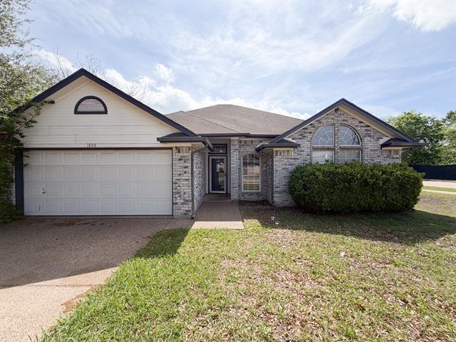 Photo - 1000 Short Line Blvd