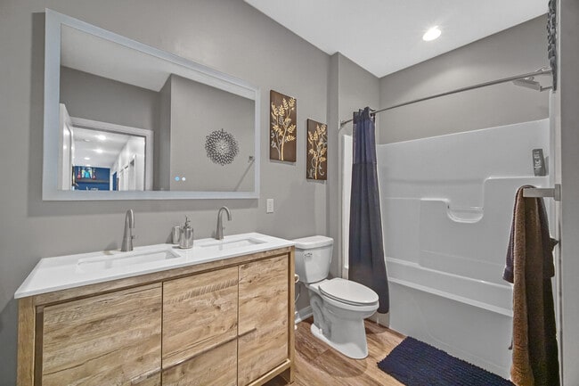 Photo - 211 Bunker Dr