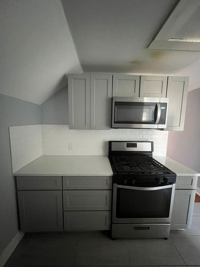 Photo - 159 Grafton St Unit 3rd Fl