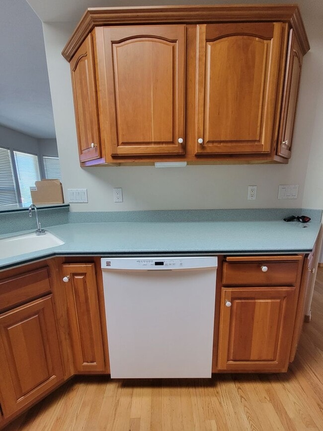 Photo - 100 Sapphire Pl