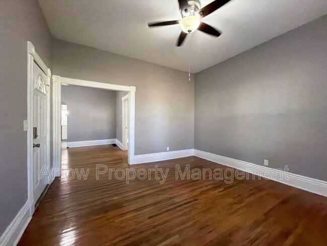 Photo - 2267 Dudley St