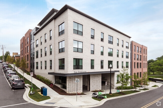 Building Photo - Terraces at Arlington View East