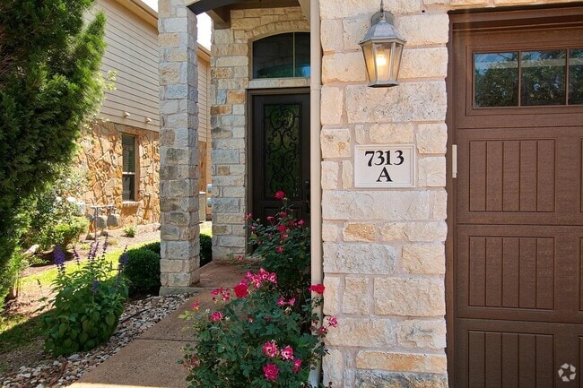 Building Photo - 7313 Colina Vista Loop Rental