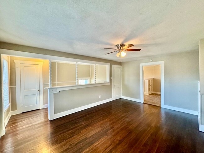 Photo - 1-Bedroom, 1-Bath Apartment in Junius Heights