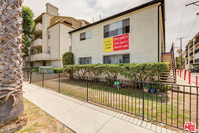 Building Photo - 428 W 7th St Unit 6 Rental