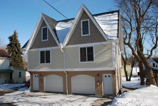 Building Photo - 1423 Williamson St