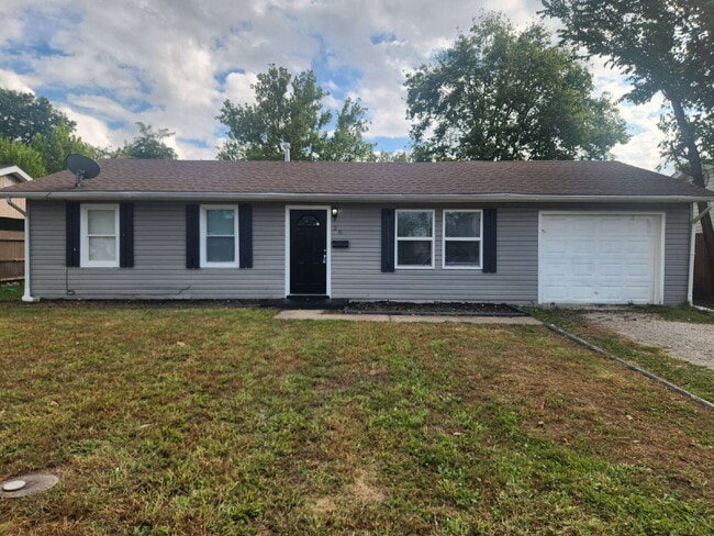 Building Photo - Charming 3-Bedroom Gem in Cahokia Heights! Rental