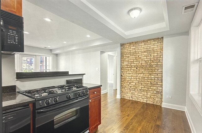 Photo - 7730 N Ashland Ave