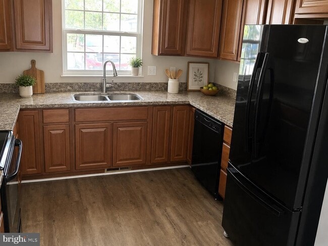 Photo - 202 Bend Farm Rd