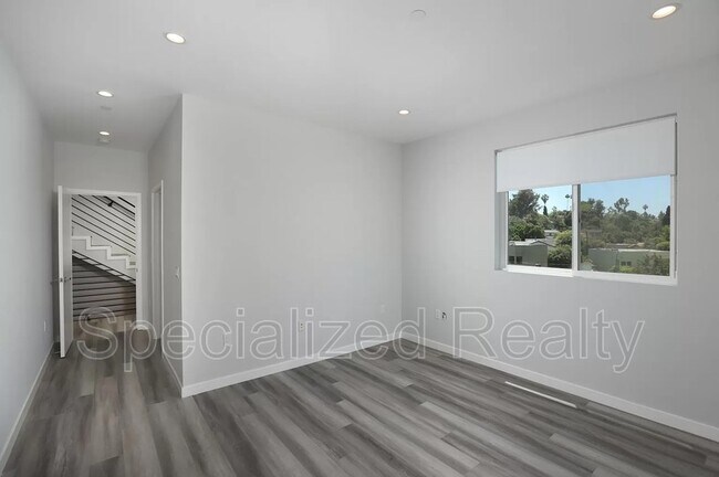 Photo - 1406 Eagle Vista Dr