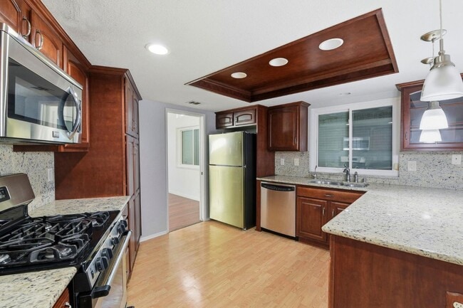 Photo - 44648 17th St E