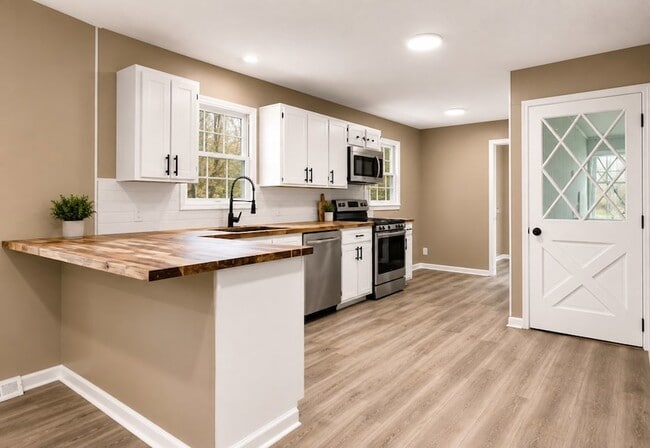 Photo - 129 Hillwood Dr