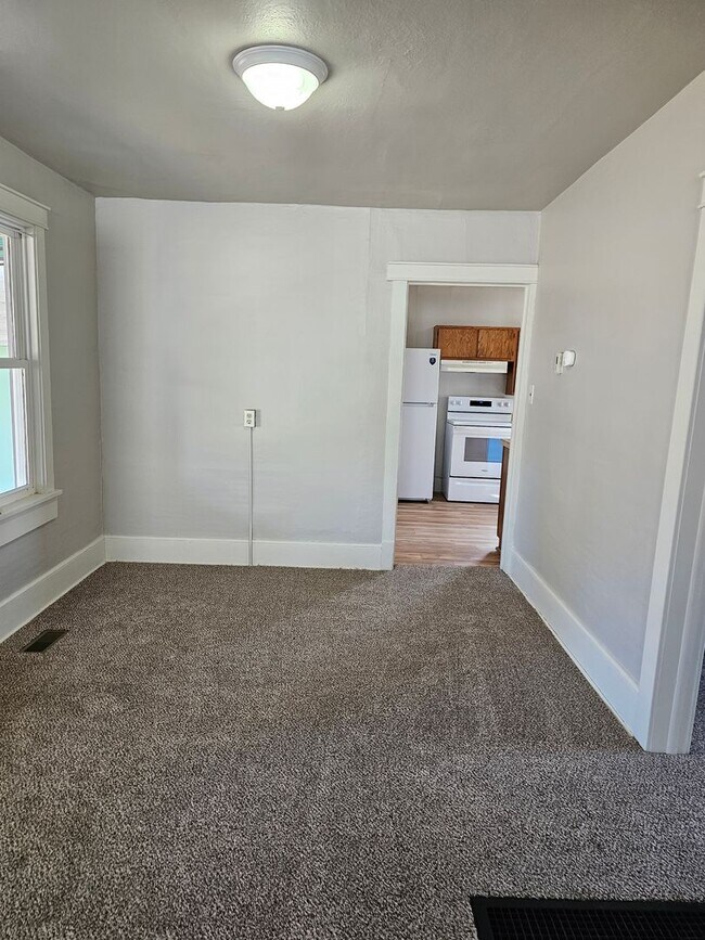 Photo - 1105 W 29th St