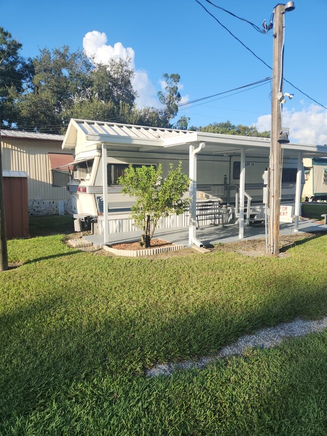 Photo - 38612 Fir Ave