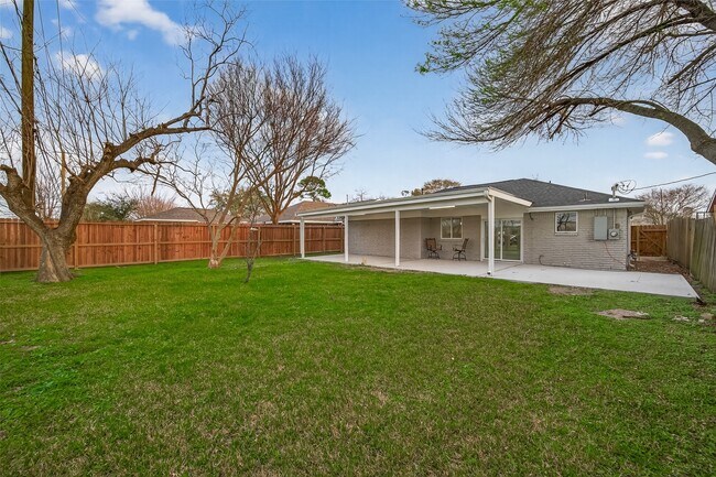 11118 Stroud Dr