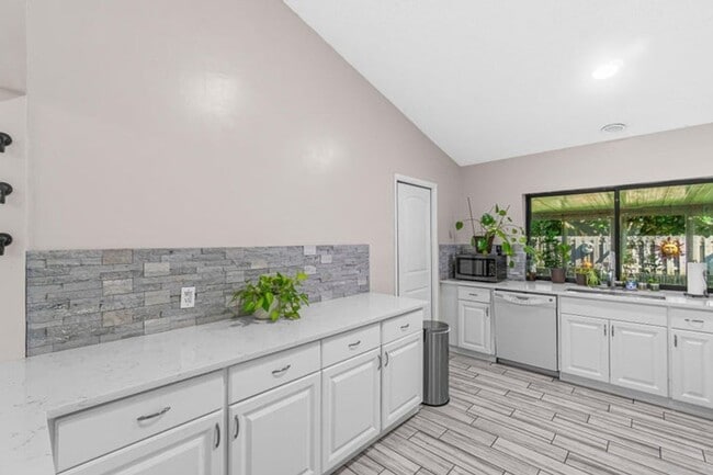 Photo - 5335 Havasu Ct