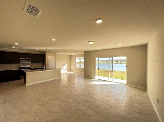 Photo - 5322 Royal Point Ave