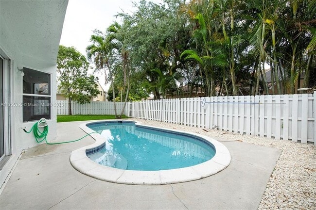 Photo - 1127 SW 104th Way Casa
