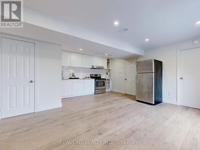 Photo - 47 Lowe Blvd