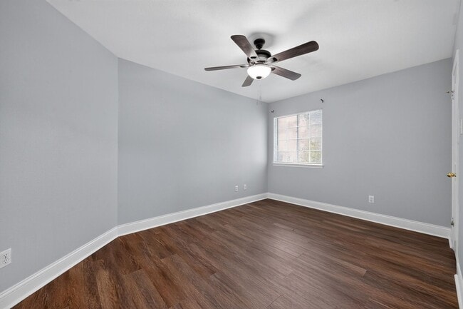 Photo - 3822 Newland Dr