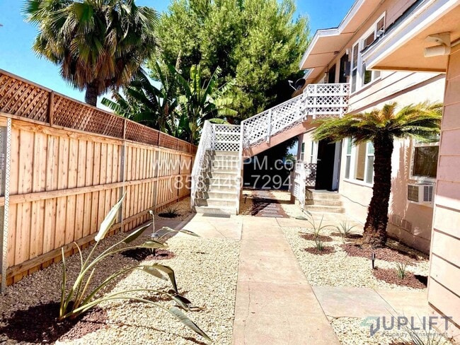 Photo - 4831 Castle Ave