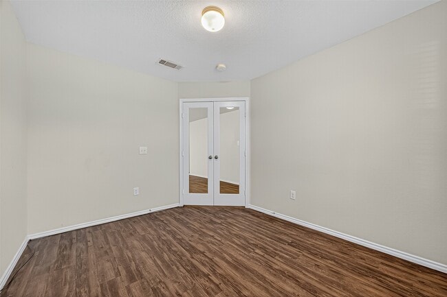 Photo - 1830 Cormorant Cres