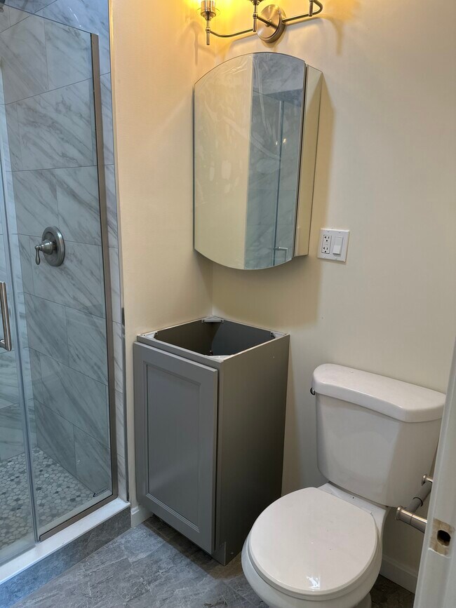 Photo - 162 Centre St Unit 1