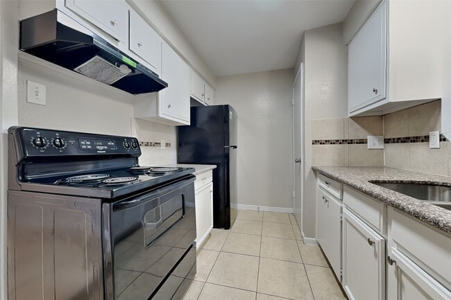 Photo - 7731 Bunker Wood Ln