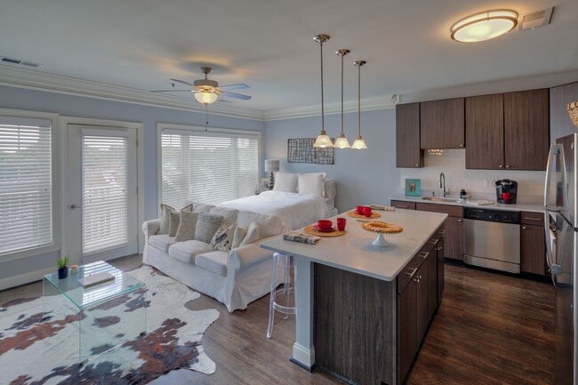 Photo - Aqua on 25th