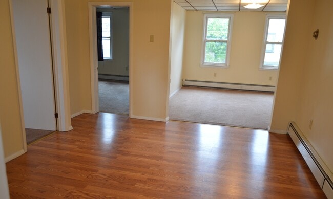 Photo - 211 S Main St