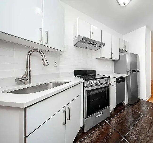 Photo - 32-38 48th Street Unidad L