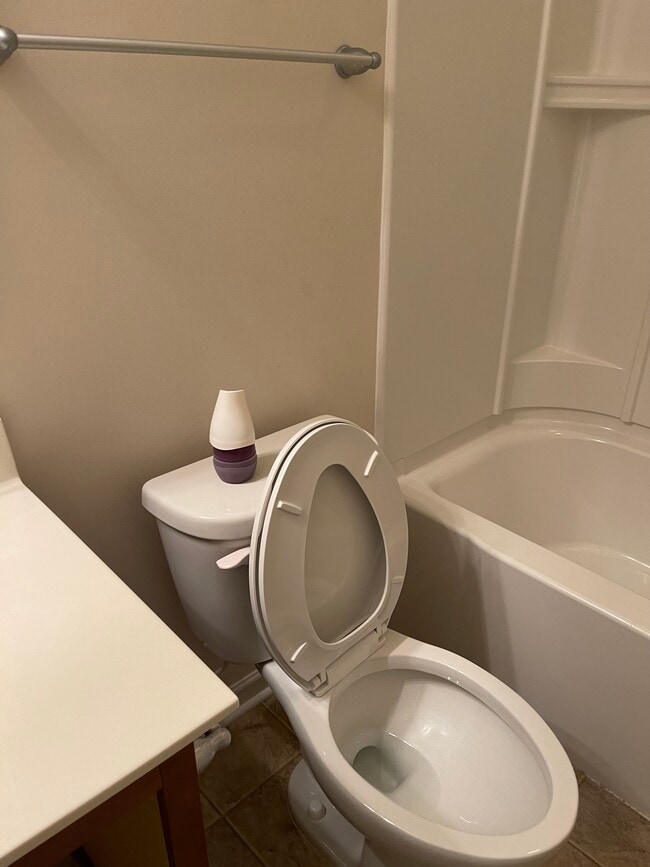 Photo - 1057 Marne Blvd