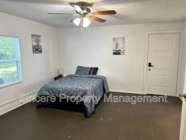 Photo - 1232 NW 44th St Unidad Apt. 4