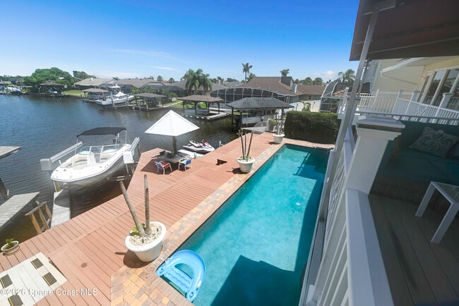 Building Photo - 2230 Sykes Creek Dr