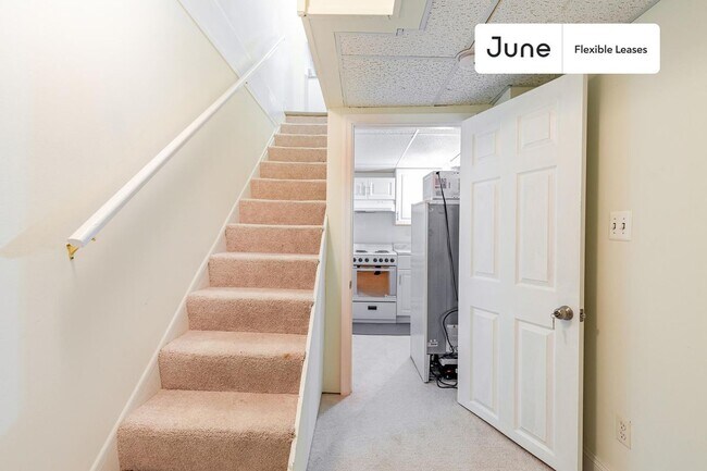 Photo - 216 Ascot Pl NE Apartment Unit B