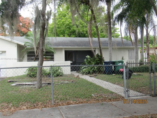 Photo - 11015 SW 154th Terrace House