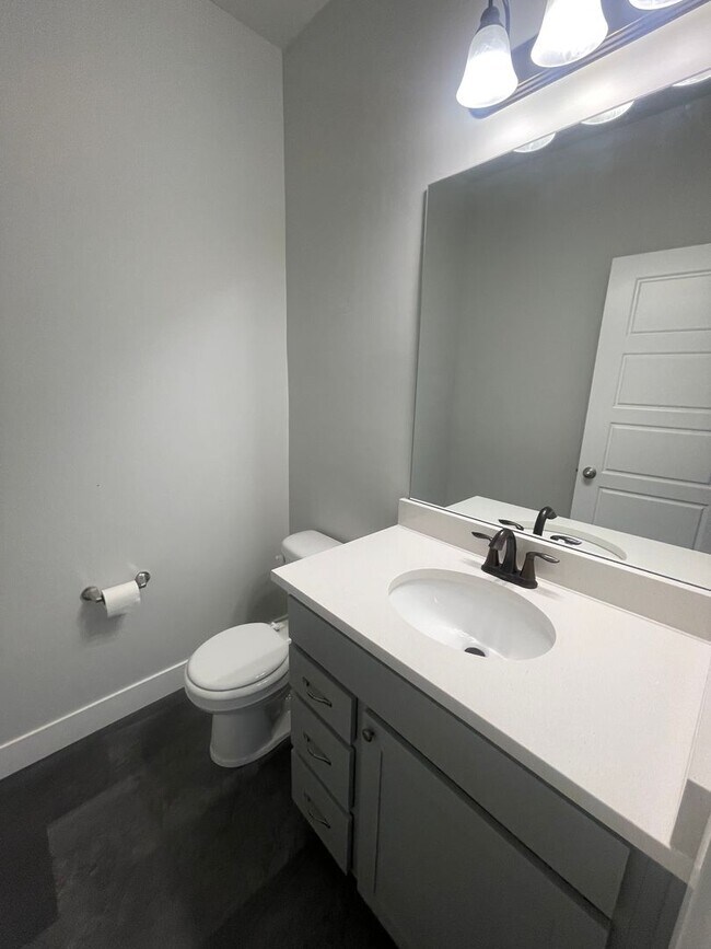 Photo - Amazing townhome for rent in Lehi!