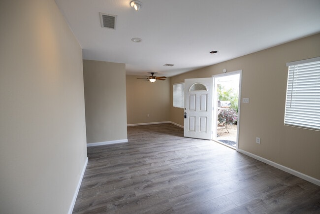 Photo - 3505 Idlewild Way